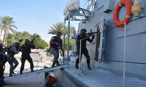 2016-636164580814064215-406