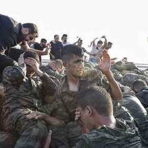 Συγκλονιστικό βίντεο: «Γενναίοι» Τούρκοι στρατιώτες χτυπούν μέχρι θανάτου Koύρδο στρατιώτη στη Συρία θυμίζοντας σε όλους ποιοι&nbsp;είναι