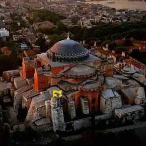 Σαν σήμερα στις 27 Δεκεμβρίου του 537 μ.Χ. τελούνται τα θυρανοίξια της Αγίας&nbsp;Σοφίας