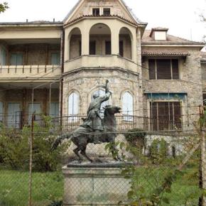 Αρχή του τέλους για την παρακμή των θερινών ανακτόρων στο Τατόι Η μελέτη που κρίνει αναγκαία την οικοδομική, λειτουργική κι αισθητική αποκατάσταση του μνημείου στην εποχή του Γεωργίου Α’ πήρε το πράσινο φως να&nbsp;«προχωρήσει»