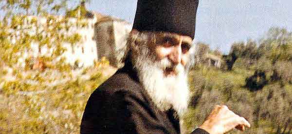 %ce%b3%ce%ad%cf%81%ce%bf%ce%bd%cf%84%ce%b1%cf%82-%cf%80%ce%b1%ce%af%cf%83%ce%b9%ce%bf%cf%82-2013-600x275