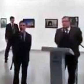 REAL TIME H ΔΟΛΟΦΟΝΙΑ ΤΟΥ ΡΩΣΟΥ ΠΡΕΣΒΗ: Νέο βίντεο από την στιγμή της επίθεσης στην&nbsp;Άγκυρα