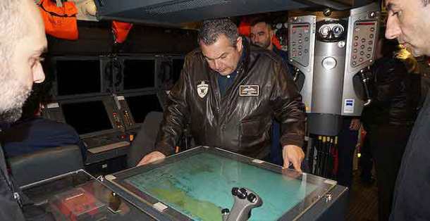 kammenos_matrozos2-640x330