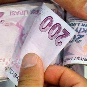 ΠΑΝΙΚΟΣ : ΕΝ ΟΨΕΙ ΕΞΕΛΙΞΕΩΝ ΟΙ ΤΟΥΡΚΟΙ ΒΓΑΖΟΥΝ ΜΑΖΙΚΑ ΤΑ ΧΡΗΜΑΤΑ ΤΟΥΣ&nbsp;ΕΞΩ!