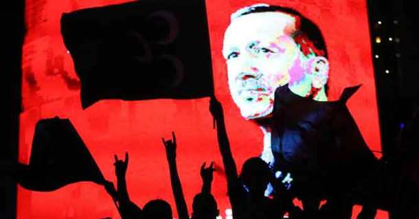 28konstandaras-inyt-c-facebookjumbo