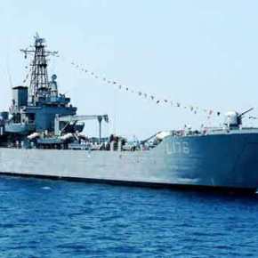 Λέσβος: Αρματαγωγό του Πολεμικού Ναυτικού θα φιλοξενήσει πρόσφυγες και παράνομους μετανάστες από το ΚΕΠΑ της&nbsp;Μόρια!