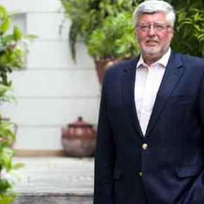 ΚΟΛΑΦΟΣ Ο ΠΡΕΣΒΗΣ ΑΛΕΞΑΝΔΡΟΣ ΜΑΛΛΙΑΣ: «Βιώνουμε 7 χρόνια περιφρόνηση – Τα μεγάλα θυσιάζονται υπέρ των&nbsp;μικροπολιτικών»