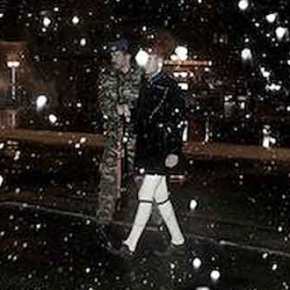 Οι Εύζωνες τη νύχτα κάτω από το χιόνι στον Άγνωστο Στρατιώτη σε θερμοκρασίες πολικές!&nbsp;ΦΩΤΟ