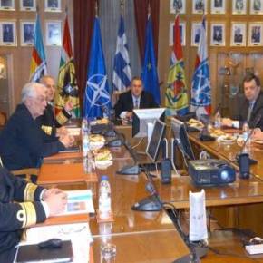 Ιστορική σύσκεψη νυν και πρώην στρατιωτικής ηγεσίας στο&nbsp;ΥΠΕΘΑ