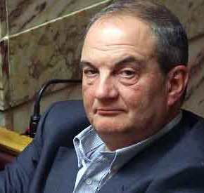 Το γλέντι του Καραμανλή στην Αρκαδία – Του αφίερωσαν το τραγούδι «Όταν γυρίσω, θα…» (photo&nbsp;+video)