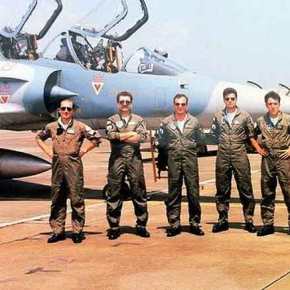 Όταν οι Έλληνες πιλότοι έσπασαν τα τζάμια της&nbsp;Σμύρνης