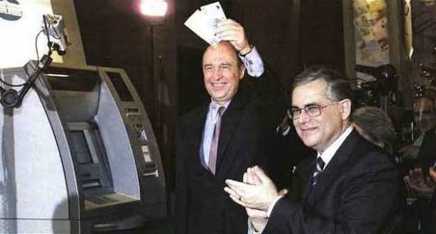 protoxronia-2000_simitis_papadimos