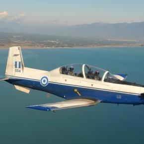 Αυτό είναι το εντυπωσιακό αεροσκάφος T-6 Texan II –&nbsp;ΒΙΝΤΕΟ