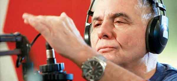 tragas_parapolitika01front-600x275