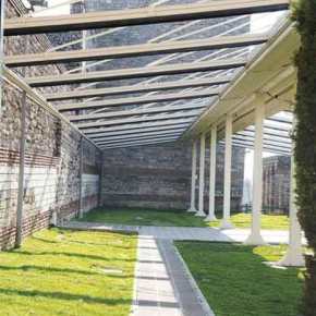 ΤΑ ΙΣΤΟΡΙΚΑ ΒΥΖΑΝΤΙΝΑ ΤΕΙΧΗ ΜΕΤΑΤΡΕΠΟΥΝ ΣΕ… ΠΡΟΚΑΤ ΑΙΘΟΥΣΑ ΕΚΔΗΛΩΣΕΩΝ&nbsp;GLAMOUR