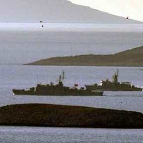 «Θερμή» επαφή τουρκικού και ελληνικού πλοίου στα Ίμια – Διαβουλεύσεις Ν.Κοτζιά με Ρεξ Τίλερσον για κατεπείγουσα συνάντηση και στο βάθος παρέμβαση Ν.Τραμπ (βίντεο,&nbsp;εικόνες)