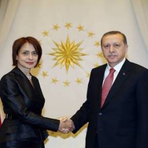 Η Σόφια ανακαλεί την πρέσβειρά της από την Άγκυρα ΕΝΙΣΧΥΕΤΑΙ Ο ΒΟΥΛΓΑΡΙΚΟΣ ΣΤΡΑΤΟΣ ΣΤΑ&nbsp;ΣΥΝΟΡΑ