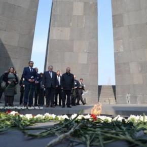 Κοτζιάς για γενοκτονία των Αρμενίων: «Δεν πρέπει να επιτρέψουμε ποτέ να επαναληφθούν τέτοιες&nbsp;φρικαλεότητες»