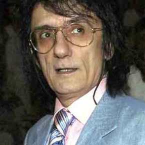 ΑΠΕΡΑΝΤΗ ΘΛΙΨΗ ΓΙΑ ΤΟΝ ΣΤΑΘΗ ΨΑΛΤΗ: Ψυχολογικά ράκος η γυναίκα του – «Ας&nbsp;ευχηθούμε…»