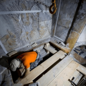 Σ Υ Γ Κ Λ Ο Ν Ι Σ Τ Ι Κ Η Μ Α Ρ Τ Υ Ρ Ι Α -«Ήμουν ο πρώτος άνθρωπος, που μπήκε μέσα στον Τάφο του Χριστού. Ναι, μύριζε μύρο παντού»!ΦΩΤΟΓΡΑΦΙΕΣ.