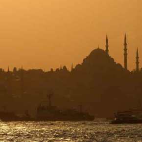 Κλείνουν τα Στενά – Βυθίζεται το ρωσικό πλοίο ηλεκτρονικού πολέμου – Οι πρώτες εικόνες και βίντεο – Δείτε σε ζωντανή&nbsp;σύνδεση