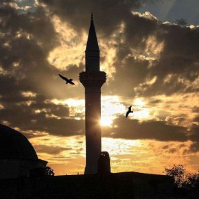 Πρόκληση από το τουρκικό προξενείο στη Κομοτηνή καλή αφορμή για να&nbsp;ΚΛΕΙΣΕΙ!