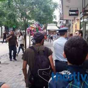 Επέμβαση της Αστυνομίας στην πορεία του Gay Pride στη Θεσσαλονίκη: Το πλήθος πήγε να τον λιντσάρει γιατί δεν υπάκουσε στην πολιτική ορθότητα που επιτάσσει η ΝΤΠ&nbsp;(βίντεο)