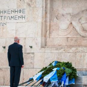 Βίτσας: Τίμησε την επέτειο της λήξης του Β’ ΠΠ με στεφάνι στον Άγνωστο&nbsp;Στρατιώτη