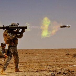 ΧΩΡΙΣ ΒΛΗΜΑΤΑ ΤΑ ΕΛΛΗΝΙΚΑ ΑΝΤΙΑΡΜΑΤΙΚΑ CARL GUSTAV Μ2&nbsp;(VIDEO)