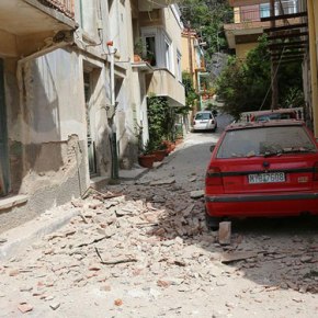 Λέσβος: Νεκρή ανασύρθηκε η γυναίκα που είχε εγκλωβιστεί σε ερείπια στο χωριό&nbsp;Βρίσα