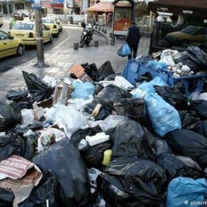 Γερμανικά ΜΜΕ: «Η Ελλάδα βυθίζεται στα σκουπίδια»«Πλήγμα για τον τουρισμό – Κίνδυνος μετάδοσης&nbsp;ασθενειών»