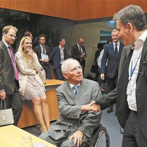 Ο κορσές και η ευκαιρία Διαψεύστηκαν οι προσδοκίες Τσίπρα για χρέος-QE, φεύγει όμως η αβεβαιότητα&nbsp;–