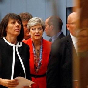 Το ρίσκο της Μέι&nbsp;απέτυχε