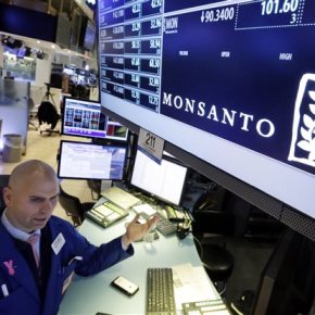 5ετές ομόλογο: Αντλήθηκαν €3 δισ. από την έξοδο στις αγορές με επιτόκιο 4,625%-Οι προσφορές ξεπέρασαν τα 6,5 δισ. ευρώ – Τι σχολιάζει το Βερολίνο – Μαξίμου: Η έξοδος στις αγορές στέφθηκε από απόλυτη&nbsp;επιτυχία