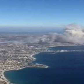 ΣΥΝΑΓΕΡΜΟΣ ΣΤΗ ΠΥΡΟΣΒΕΣΤΙΚΗ – ΜΕΓΑΛΗ ΦΩΤΙΑ ΣΤΑ ΚΑΛΥΒΙΑ ΑΤΤΙΚΗΣ – ΑΠΕΙΛΟΥΝΤΑΙ&nbsp;ΣΠΙΤΙΑ