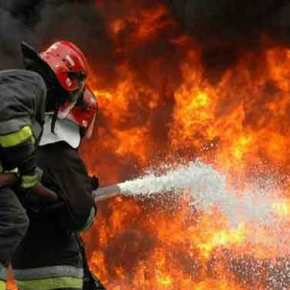 O ΘΕΟΣ ΝΑ ΒΑΛΕΙ ΤΟ ΧΕΡΙ ΤΟΥ! «ΚΟΛΑΣΗ» ΦΩΤΙΑΣ – ΚΑΙΓΟΝΤΑΙ ΣΠΙΤΙΑ ΣΤΟ ΖΕΥΓΟΛΑΤΙΟ&nbsp;ΚΟΡΙΝΘΙΑΣ