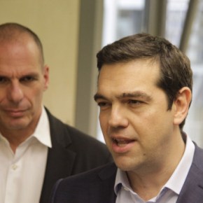 Αποκαλύψεις Βαρουφάκη: Οι φόβοι για πραξικόπημα, ο »μισητός» Χουλιαράκης και οι… κλωτσιές στον&nbsp;Στουρνάρα