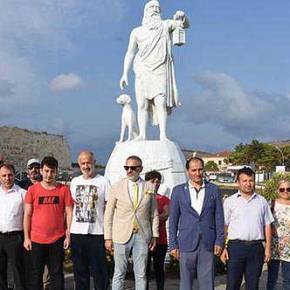 Ο ΔΙΟΓΕΝΗΣ Ο ΚΥΝΙΚΟΣ… ΑΠΕΙΛΕΙ ΤΟΥΣ&nbsp;ΤΟΥΡΚΟΥΣ!