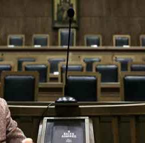 O Άρειος Πάγος επανεκκινεί τις διώξεις κατά των Γ.Χαρδούβελη και Κ.Σαββαΐτη των ιερέων των σαμαρικών&nbsp;μνημονίων