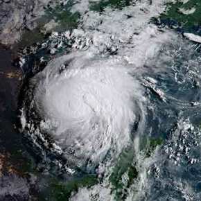 ΠΑΝΙΚΟΣ ΣΤΟ ΤΕΞΑΣ! Ο ΧΑΡΒΕΙ ΧΤΥΠΗΣΕ ΤΗΝ&nbsp;ΑΚΤΗ