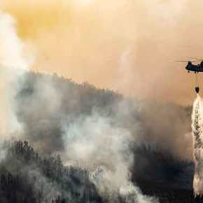 Ανεξέλεγκτη η φωτιά στα Κύθηρα: Πλησιάζει σπίτια, εκκενώθηκαν οικισμοί- Τα Ελληνικά «PZL» σβήνουν ακόμη τις αλβανικές&nbsp;φωτιές…