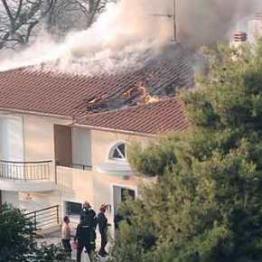 Ανεξέλεγκτες διαστάσεις πήρε η πυρκαγιά στον&nbsp;Κάλαμο