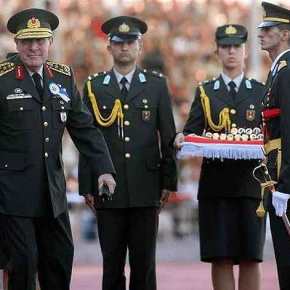 Ο αρχηγός των «Γκρίζων Λύκων» προειδοποιεί για εμφύλιο στην&nbsp;Τουρκία