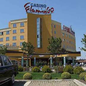 ΚΑΖΙΝΟ ΦΛΑΜΙΓΚΟ ΣΚΟΠΙΩΝ ΕΚΕΙ… ΔΕΝ ΥΠΑΡΧΕΙ ΠΡΟΒΛΗΜΑ ΟΝΟΜΑΣΙΑΣ&nbsp;ΜΑΚΕΔΟΝΙΑ!