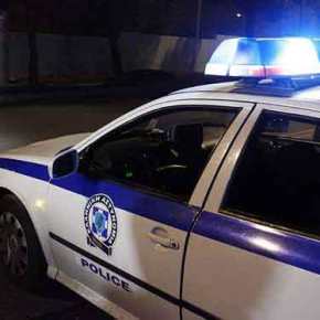 Ενοπλοι άρπαξαν υπηρεσιακό όχημα της ασφάλειας από αστυνομικό στο Π.&nbsp;Φάληρο