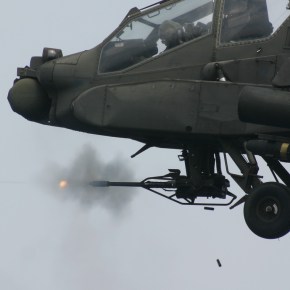 AH-64A ΚΑΙ APACHE: ΟΙ ΠΟΛΕΜΙΣΤΕΣ ΤΗΣ ΑΕΡΟΠΟΡΙΑΣ ΣΤΡΑΤΟΥ&nbsp;(VIDEOS)