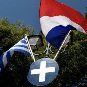 Δώρα και μέτρα στις βαλίτσες του&nbsp;Μακρόν