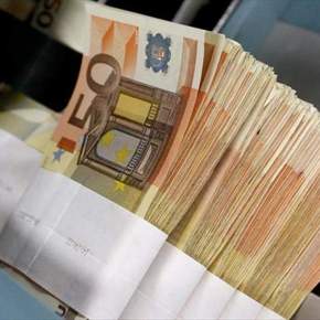 Στην ΑΑΔΕ τα πρώτα στοιχεία με καταθέσεις Ελλήνων στο&nbsp;εξωτερικό