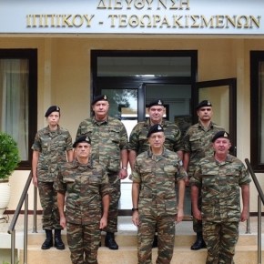 ΣΤΟΝ ΑΥΛΩΝΑ Ο ΑΡΧΗΓΟΣ ΓΕΣ ΕΠΙΣΚΕΦΤΗΚΕ ΤΗ ΔΙΤ ΚΑΙ ΤΗ ΣΤΘ&nbsp;(PHOTOS)