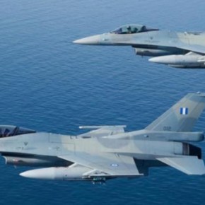 VIDEO: ΜΑΧΗΤΙΚΑ ΠΕΤΑΞΑΝ ΠΑΝΩ ΑΠΟ ΤΗΝ ΘΕΣΣΑΛΟΝΙΚΗ ΣΕ ΧΑΜΗΛΟ&nbsp;ΥΨΟΣ